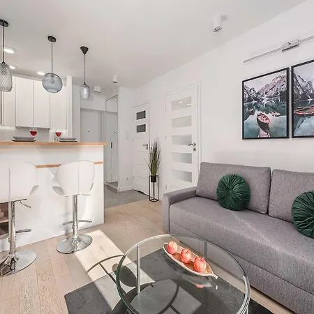 Modern Family With Play Area Апартаменти *